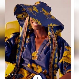 FARM RIO Blue Mermaid Bananas Hat NWT